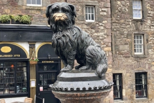 Edimburgo: tour guidato a piedi 'Racconti dalla Città Vecchia'
