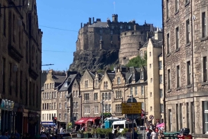 Edimburgo: tour guidato a piedi 'Racconti dalla Città Vecchia'