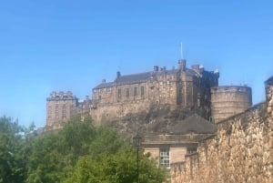 Edimburgo: tour guidato a piedi 'Racconti dalla Città Vecchia'