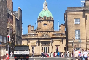 Edimburgo: tour guidato a piedi 'Racconti dalla Città Vecchia'