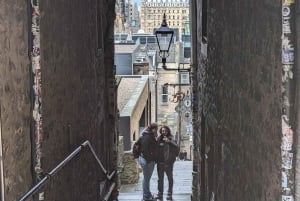 Edinburgh: Tales of the Royal Mile Walking Tour