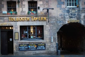 Edinburgh: Tolbooth Tavern Haggis Taster & Whisky Sampling