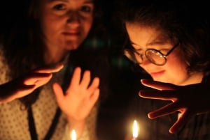 Edinburgh: Tour and Potion Experience at the School of Magic