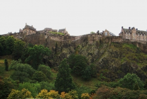 Edinburgh Uncovered Private 3-Hour Group Tour