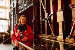 Edinburgh: City Tour: VIP Early Access Castle & Guided City Tour