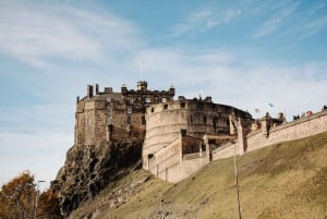 Edinburgh: City Tour: VIP Early Access Castle & Guided City Tour