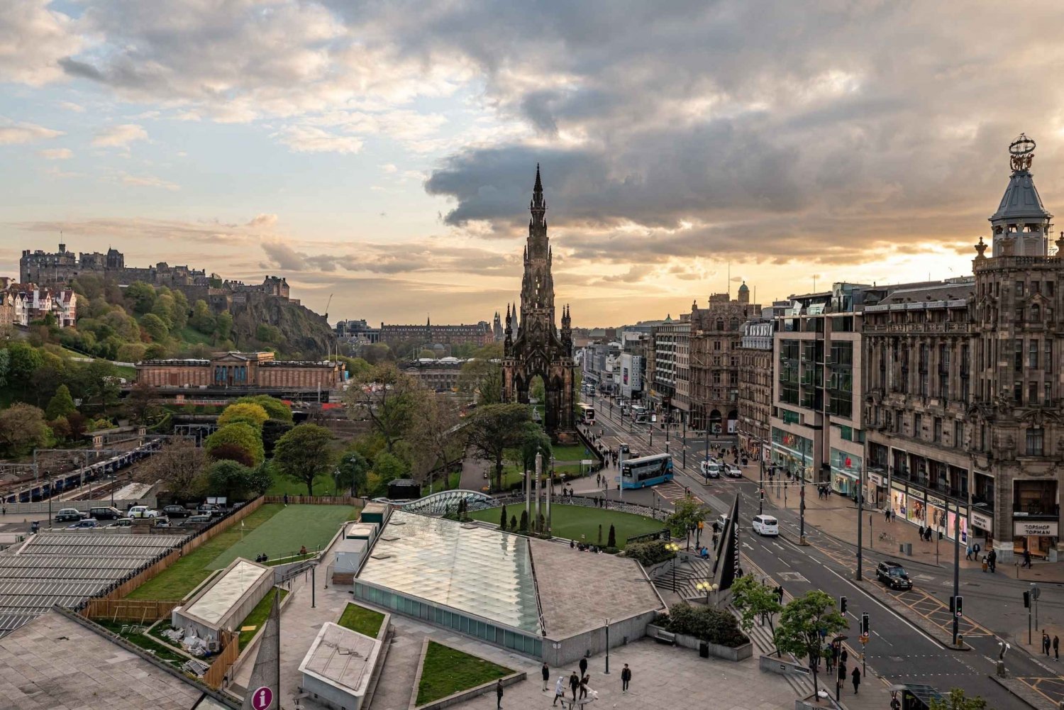 Edimburgo: Recorrido a pie / Búsqueda del tesoro (guiado por app)
