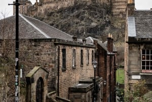 Edinburgh: Walking Tour / Treasure Hunt (app ledet)