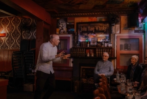 Edinburgh - Whiskyprovning och berättande Whiskyprovning och historieberättande i en historisk pub