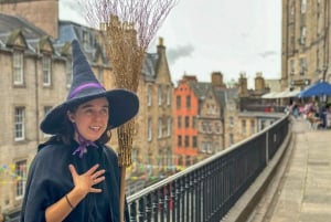 Edimburgo: Tour a piedi della città vecchia delle streghe e caveau sotterraneo