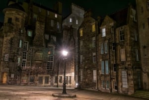 Edinburgh: Witches Old Town Walking Tour & Underground Vault