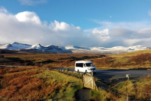 From Edinburgh: 2-Day Eilean Donan, Loch Ness and Glenfinnan
