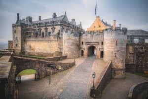 Fra Edinburgh: Midtbeltet, slott og kultur
