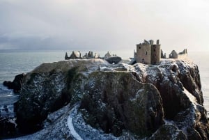 Von Edinburgh aus: Glamis und Dunnottar Castles Tour auf Spanisch