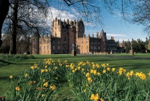 Edinburghista: Glamis and Dunnottar Castles Tour espanjaksi
