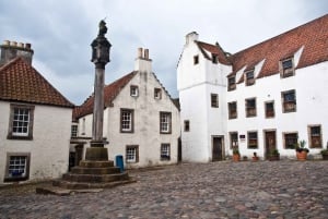 From Edinburgh: Outlander, Palaces, and Jacobites Day Trip