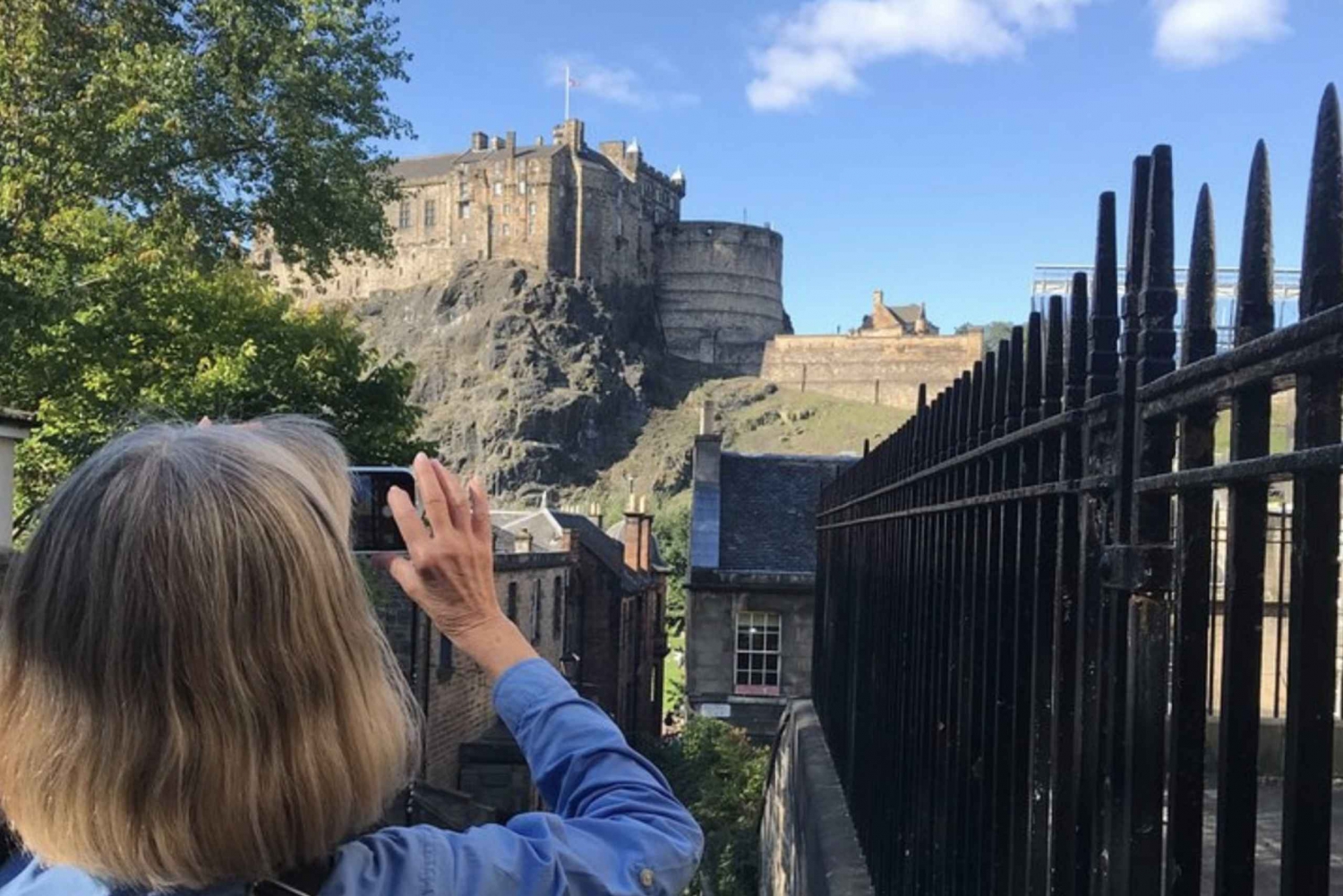 Desde Edimburgo: Visita privada a la ciudad de Edimburgo en monovolumen de lujo