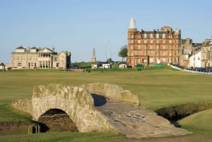 From Edinburgh: Private St. Andrews Day Tour in Luxury MPV