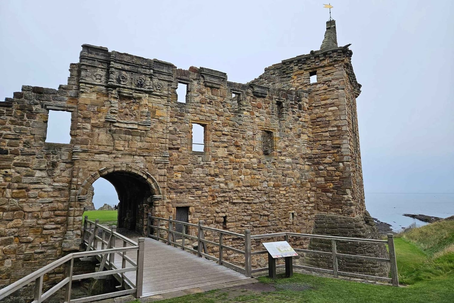 Au départ d'Édimbourg : Andrews, château de Stirling et excursion à la découverte du whisky