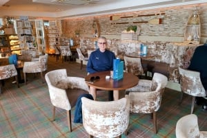 Glasgow :Geh Whisky trinken mit einem Schotten.