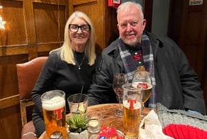 Glasgow :Geh Whisky trinken mit einem Schotten.