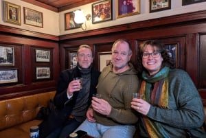 Glasgow :Geh Whisky trinken mit einem Schotten.