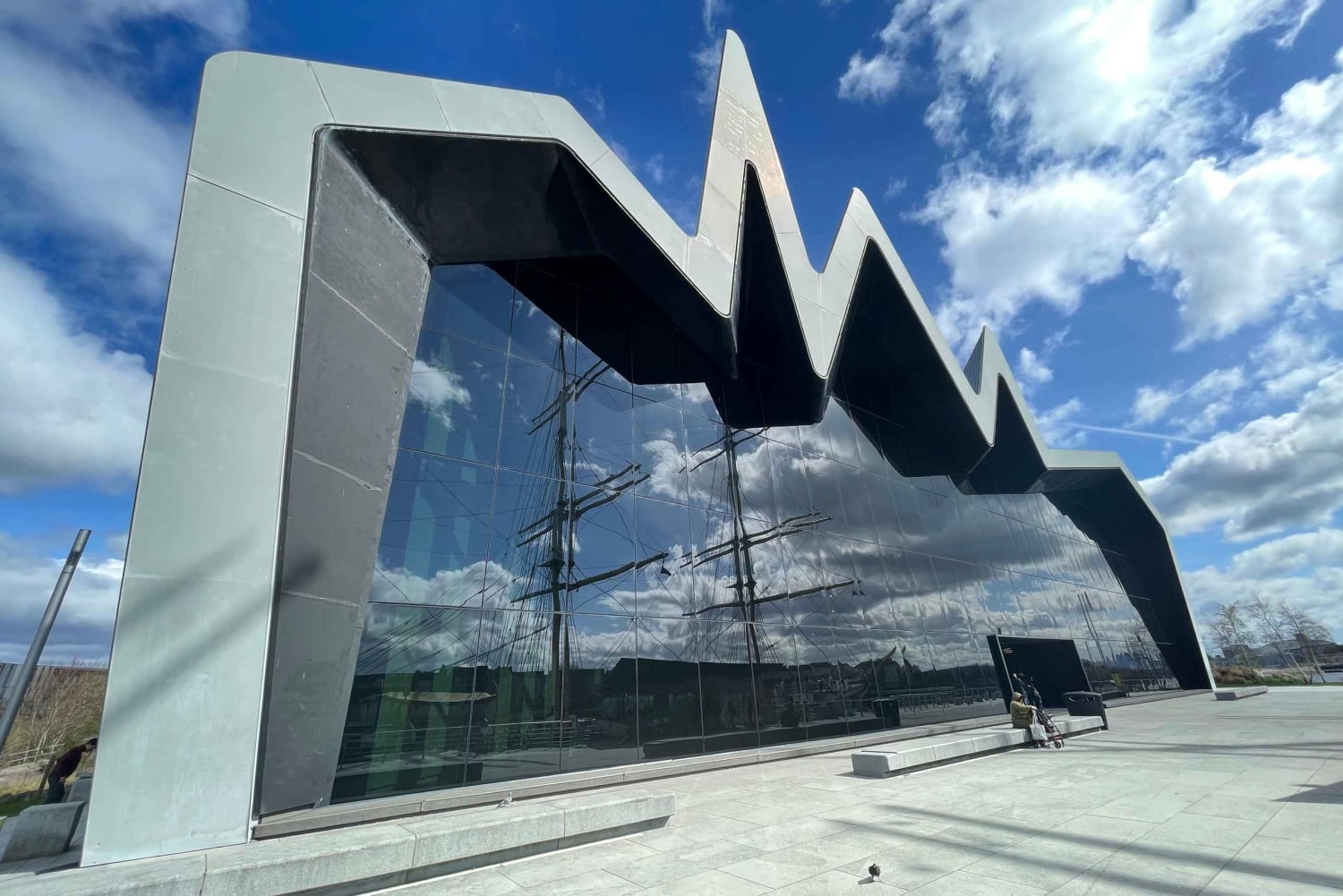 グラスゴー 1 日ツアー：エディンバラ発プライベート観光ツアー