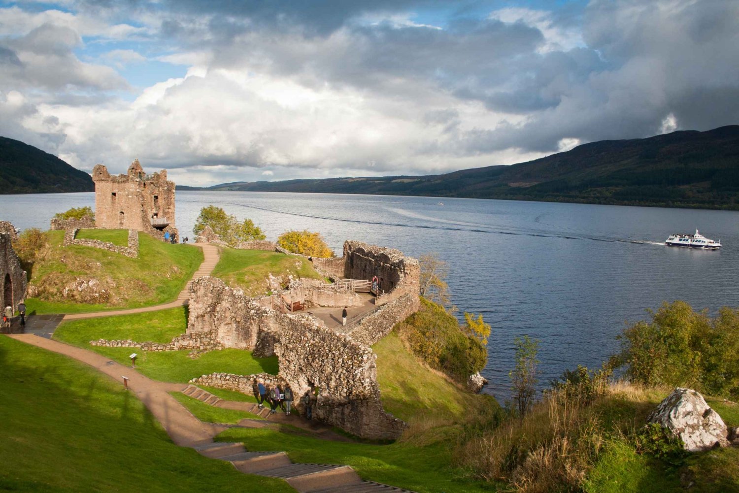 Loch Ness, Inverness and Highlands 2-Day Tour from Edinburgh