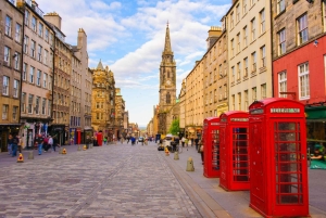 Museum of Edinburgh Private Guided Tour with Tickets