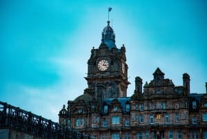 Tour privado de descubrimiento: la historia extraña y secreta de Edimburgo