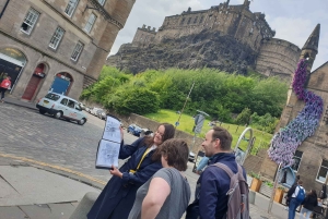 Tour privado de descubrimiento: la historia extraña y secreta de Edimburgo