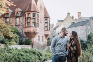 Privat fotografering med utsikt över det berömda Edinburgh Castle