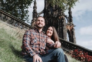 Privat fotografering med utsikt över det berömda Edinburgh Castle