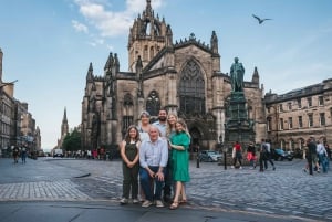 Privat fotografering med utsikt över det berömda Edinburgh Castle