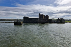 Queensferry: Firth of Forth Blackness Castle Cruise