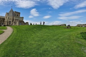 クイーンズフェリー：インチコルム島への観光クルーズ