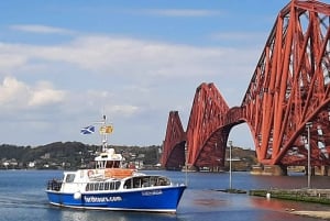 クイーンズフェリー：インチコルム島への観光クルーズ