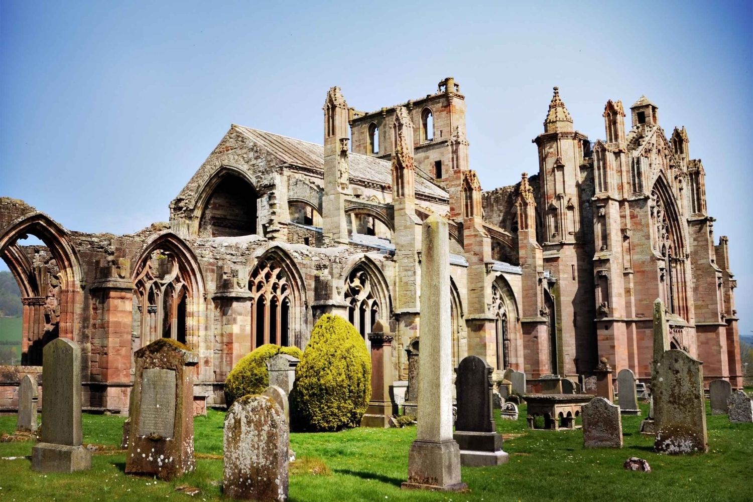Stein og historie: Dagsutflukt til Rosslyn Chapel og Melrose Abbey