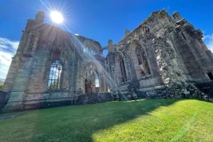 Stein og historie: Dagsutflukt til Rosslyn Chapel og Melrose Abbey