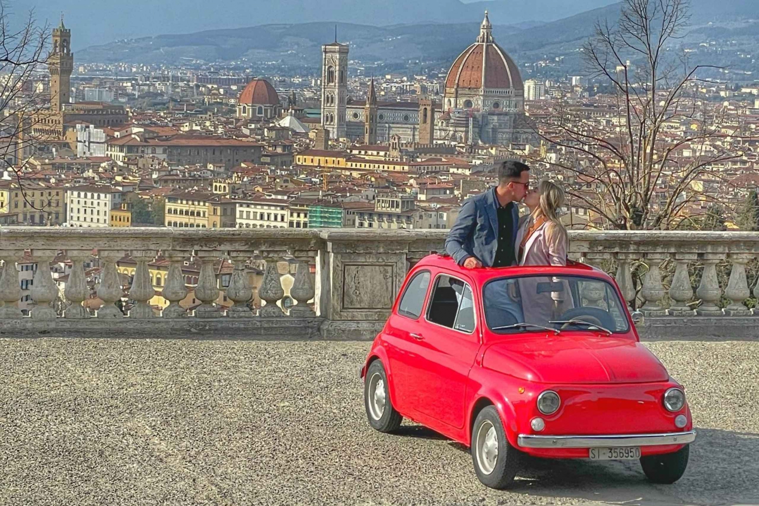 2-godzinna wycieczka zabytkowym Fiatem 500 z degustacją oliwy z oliwek na farmie