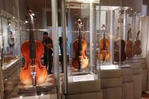 Florence: Accademia Gallery Ticket with APP Guide