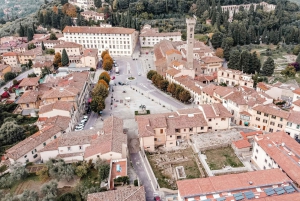 フィレンツェの丘陵地帯：アプリガイド付きe-Vespaツアー + ワイン＆フード