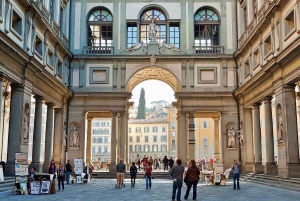 Kunst & Geschichte in den Uffizien: Medici-Einfluss & Terrassenblick