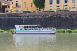 Bådtur og toscansk mad: Frokost og Arno-floden E-bådskrydstogt