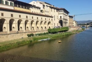 Bådtur og toscansk mad: Frokost og Arno-floden E-bådskrydstogt