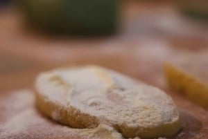 Certaldo: Typowa toskańska lekcja gotowania i wspólny posiłek