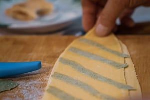 Certaldo: Typowa toskańska lekcja gotowania i wspólny posiłek