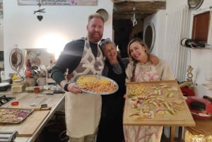 Certaldo: Typowa toskańska lekcja gotowania i wspólny posiłek