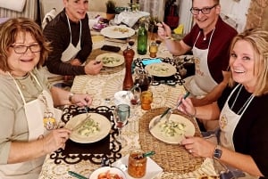 Certaldo: Typowa toskańska lekcja gotowania i wspólny posiłek