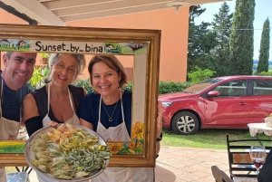 Certaldo: Typowa toskańska lekcja gotowania i wspólny posiłek